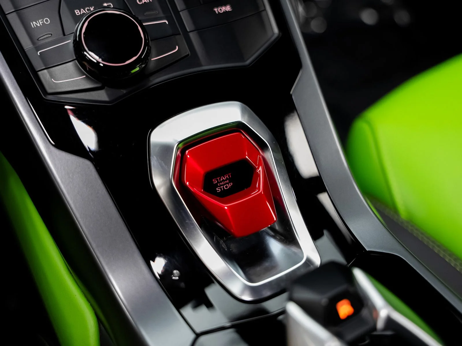 Used 2015 Green Lamborghini LP610-4 image 47