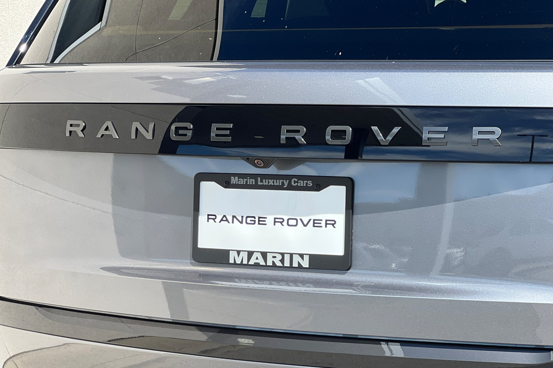 New 2026 Eiger Grey Land Rover SE image 12