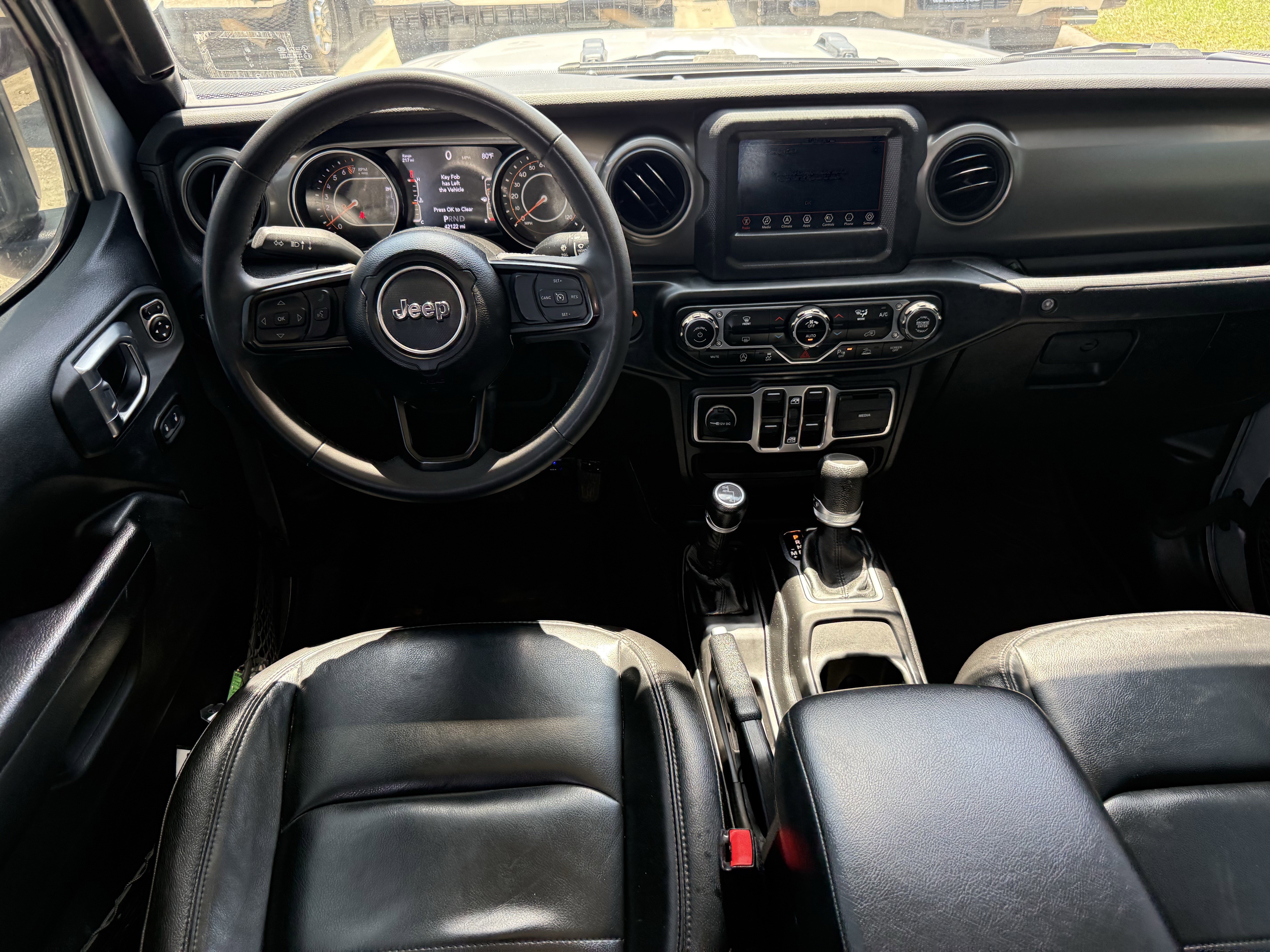 Used 2023 Silver Zynith Clearcoat Jeep Texas Trail image 14