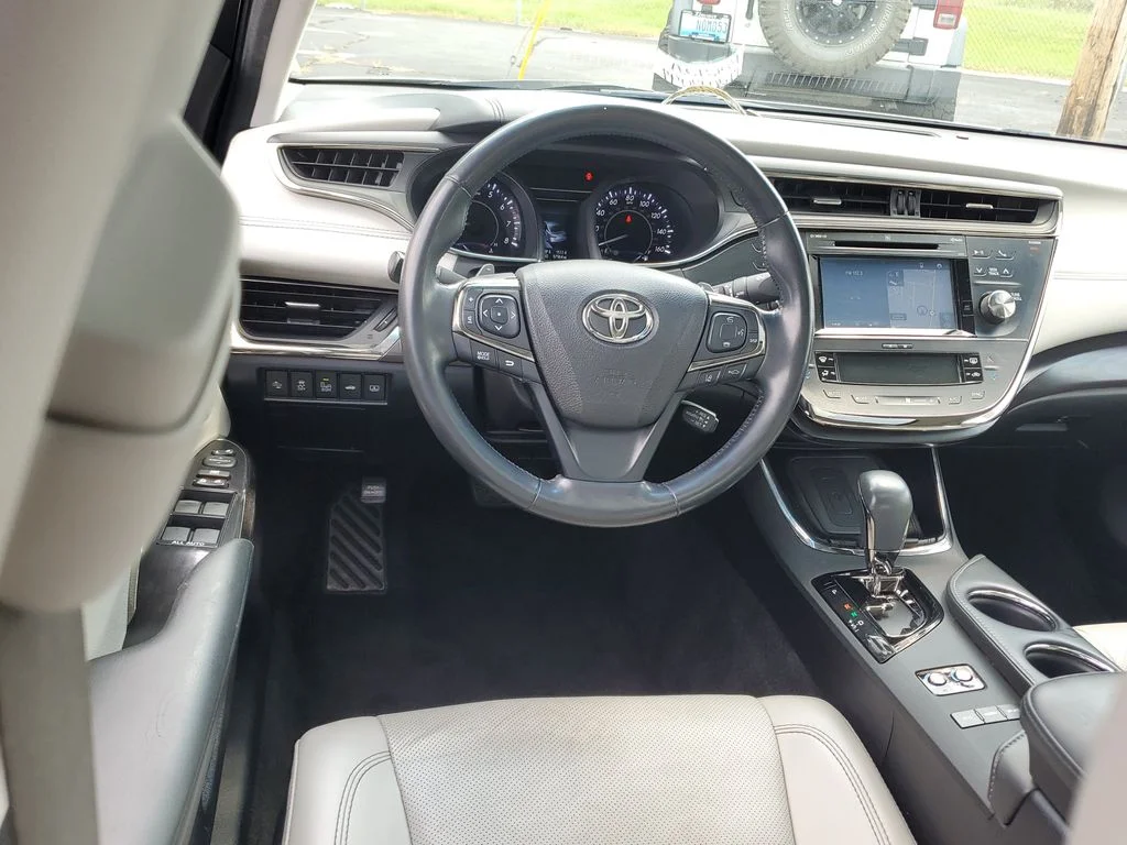Used 2017 Silver Toyota Limited image 11