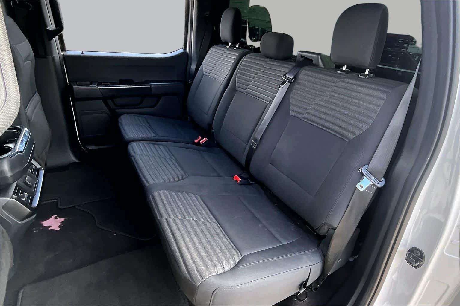 Used 2022 Oxford White Ford XL image 21
