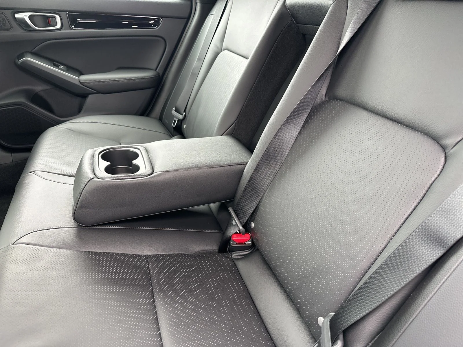 2026 Honda Civic Hatchback Sport Touring - Photo 18