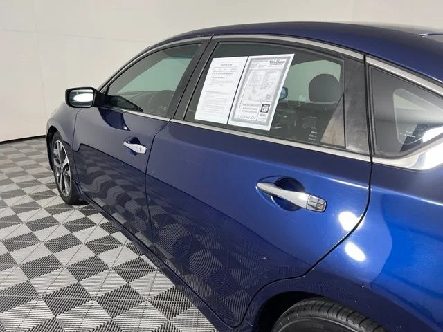 Used 2016 Deep Blue Pearl Nissan 2.5 SR image 10