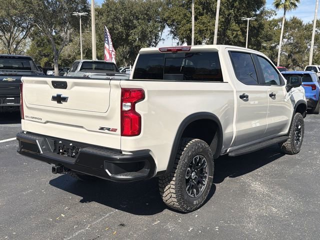 2026 Chevrolet Silverado 1500 ZR2 - Photo 4