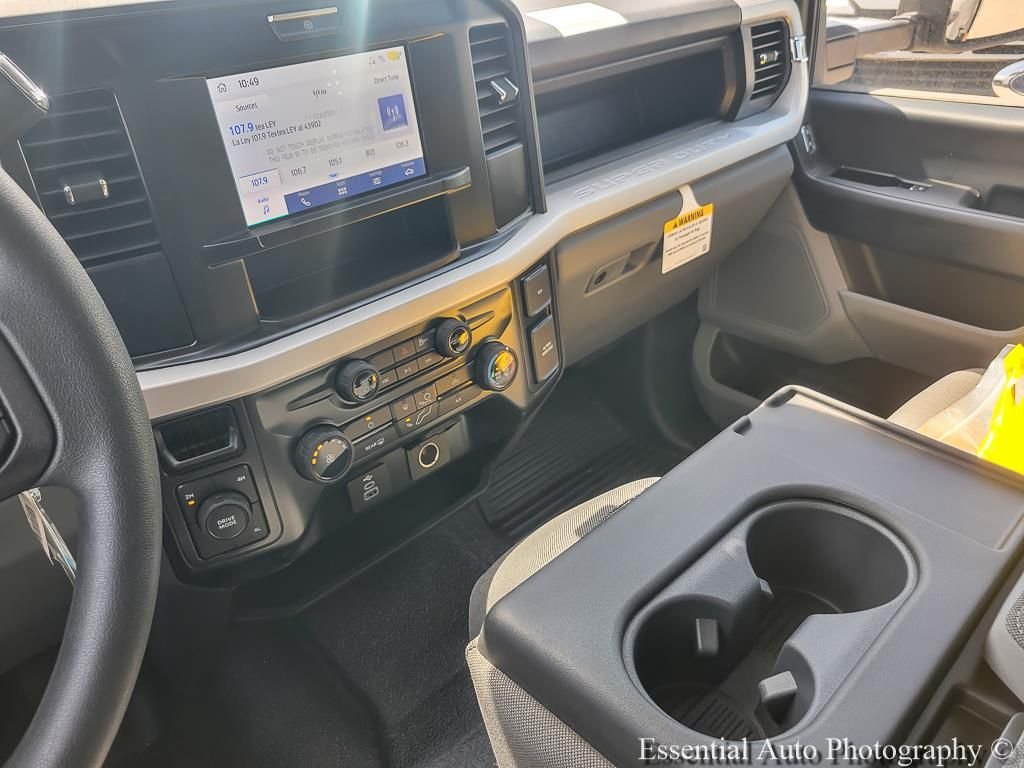 New 2026 Oxford White Ford F-550® XL image 15