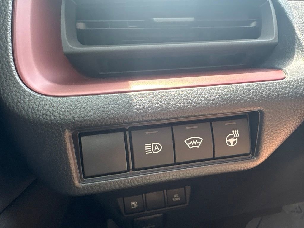 2026 Toyota Prius Plug-in Hybrid XSE - Photo 16