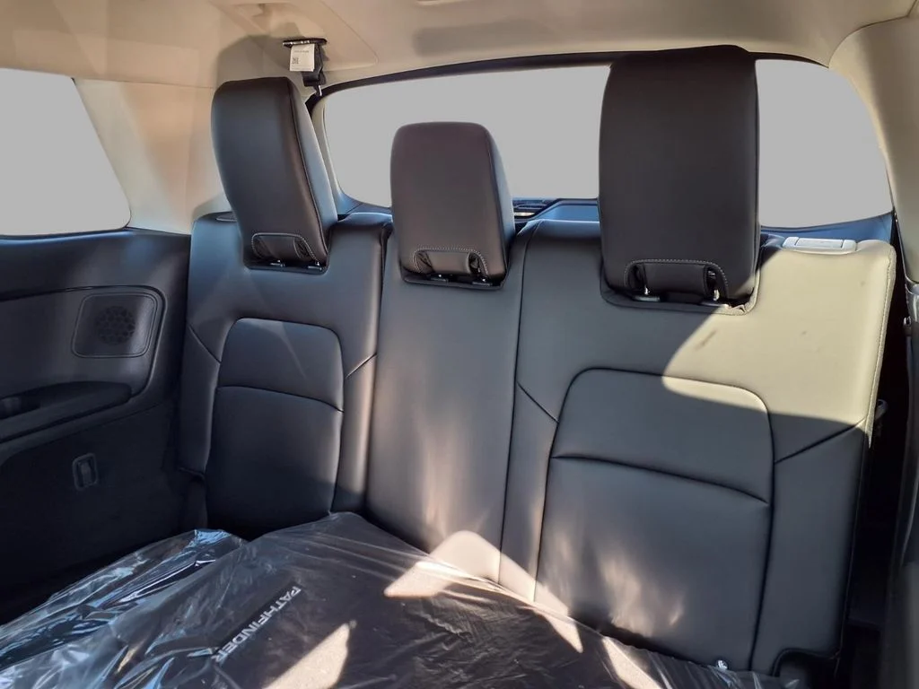 New 2026 Boulder Gray Pearl Nissan Platinum image 27