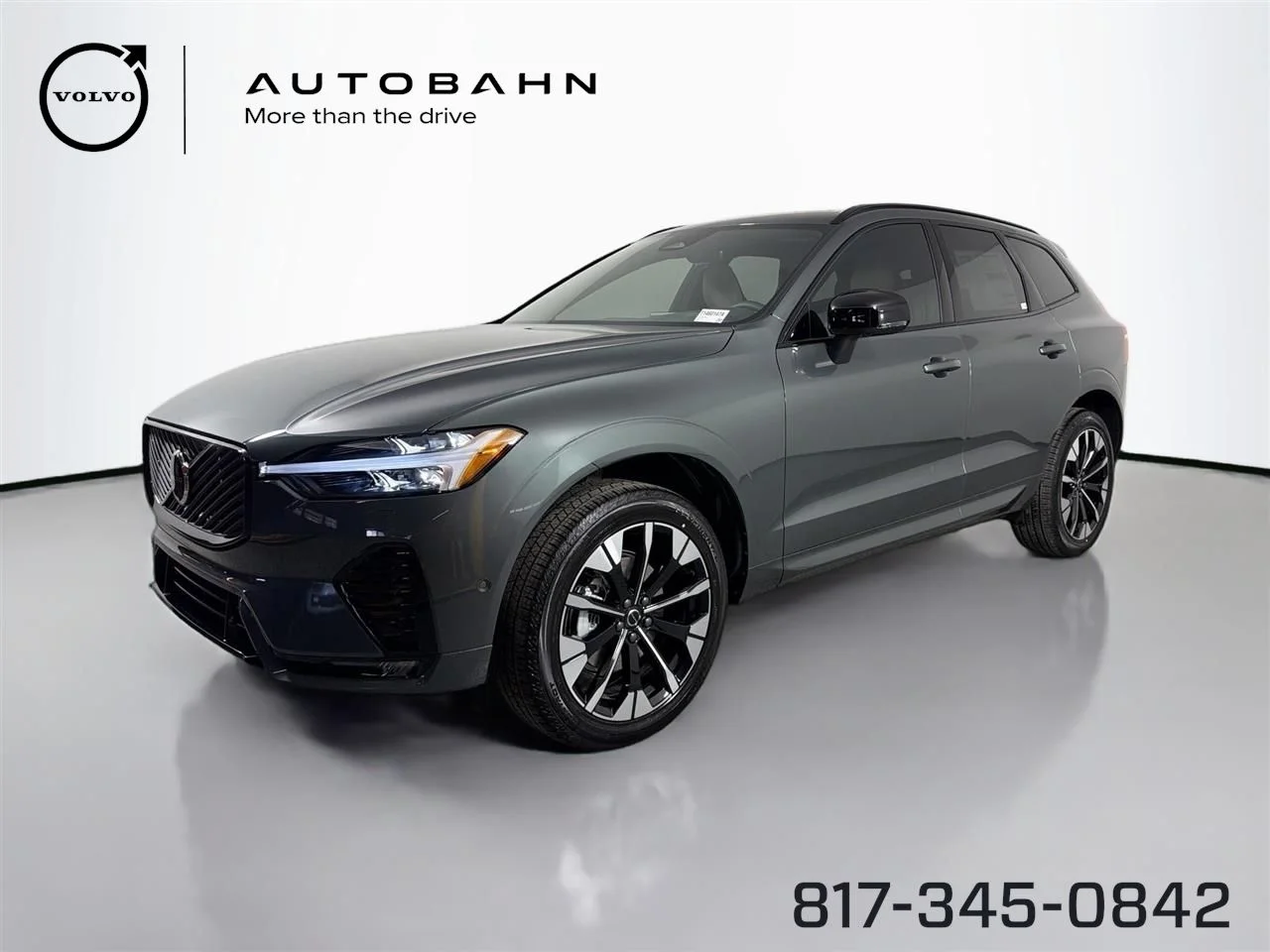 2026 Volvo XC60 B5 Plus Dark AWD's photo