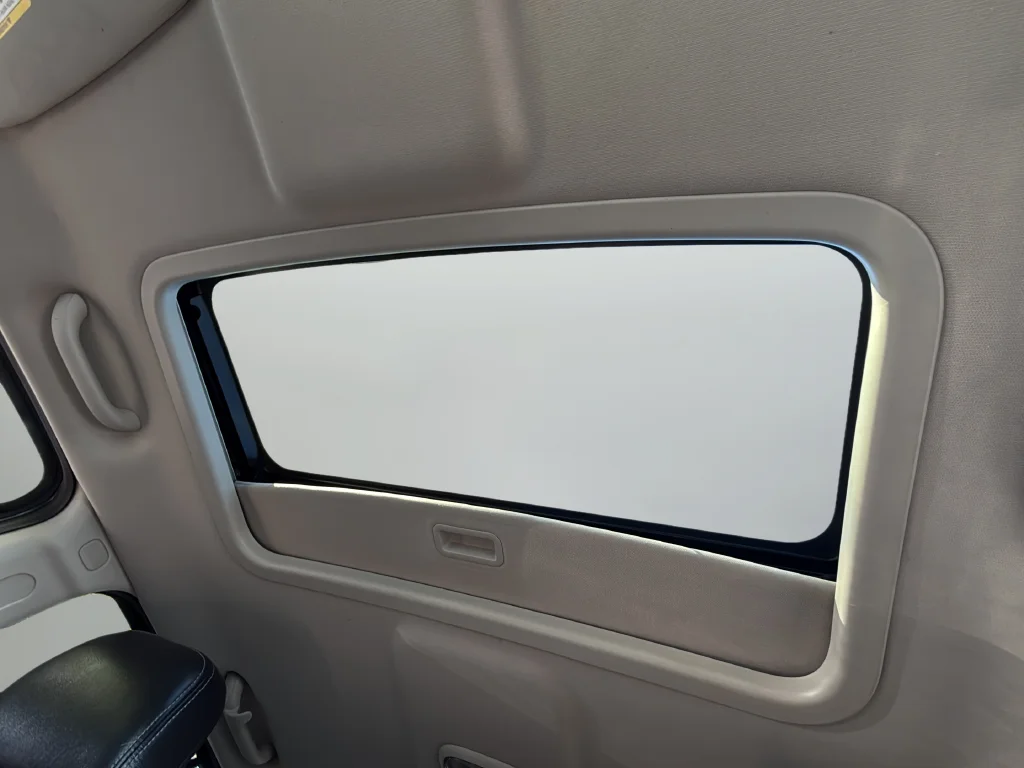 Used 2016 Gray Jeep Latitude image 30