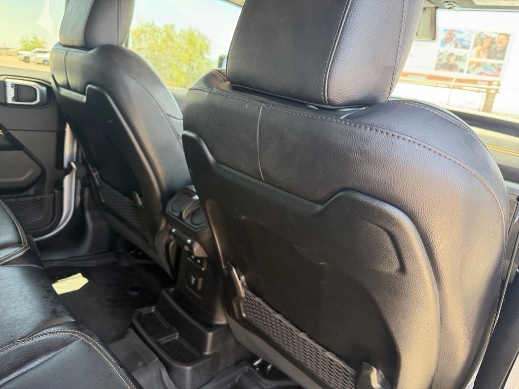 Certified Used 2024 Silver Jeep Sahara image 25