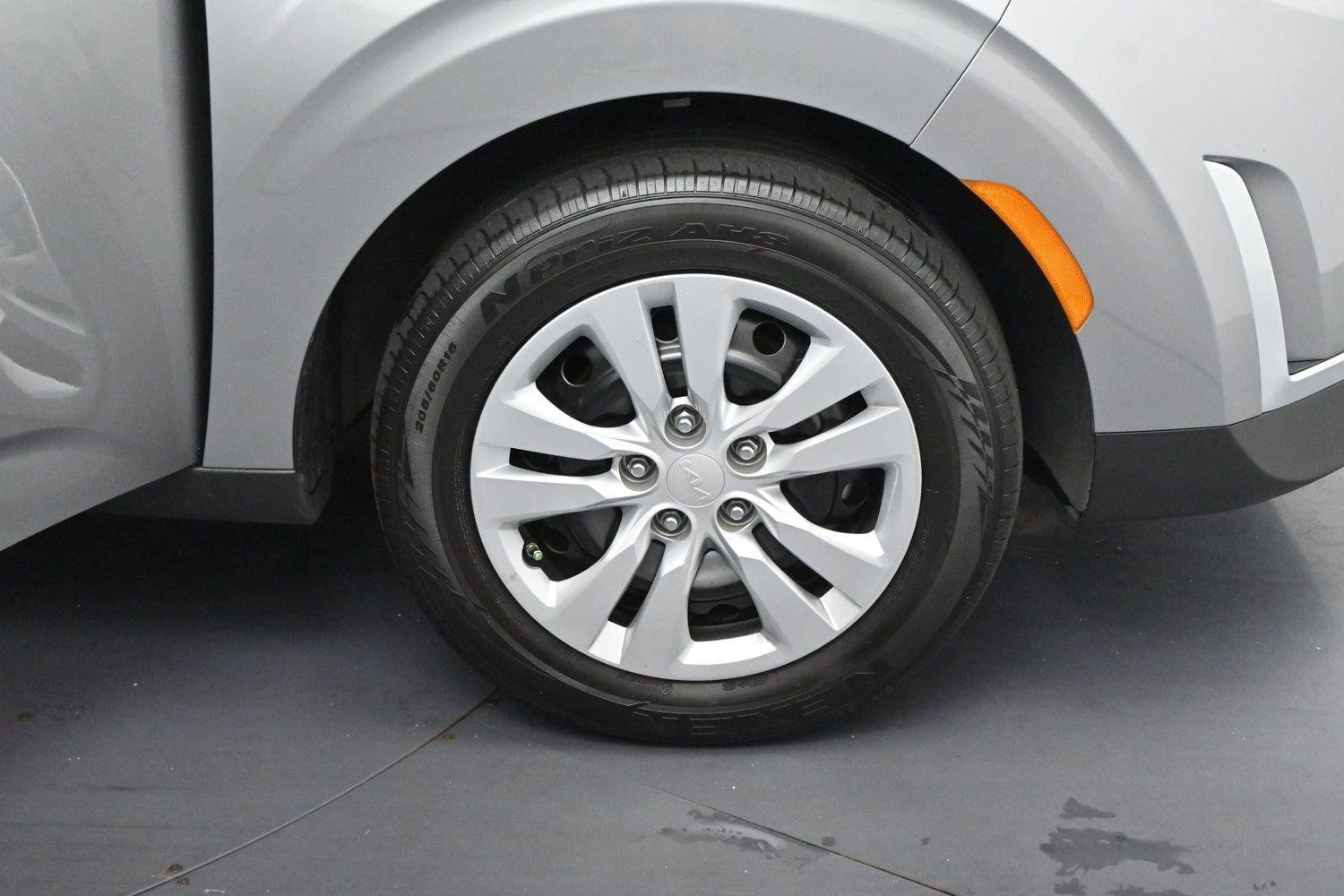 Used 2025 Gray Kia LX image 28