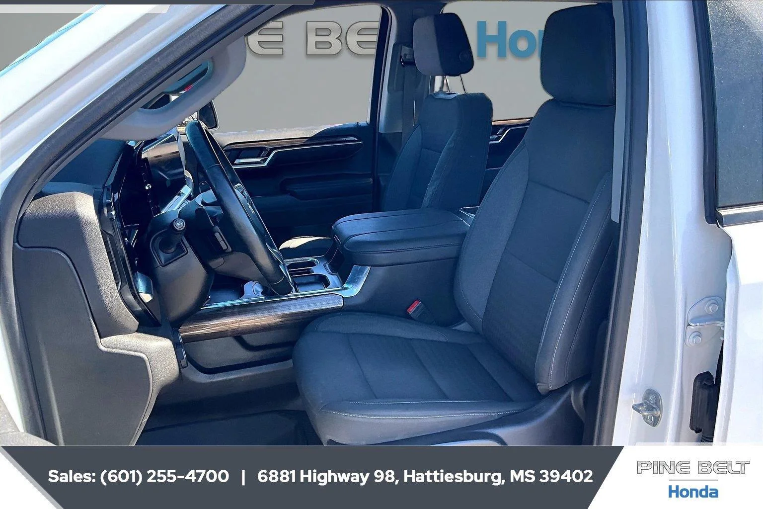 Used 2023 Summit White Chevrolet RST image 18