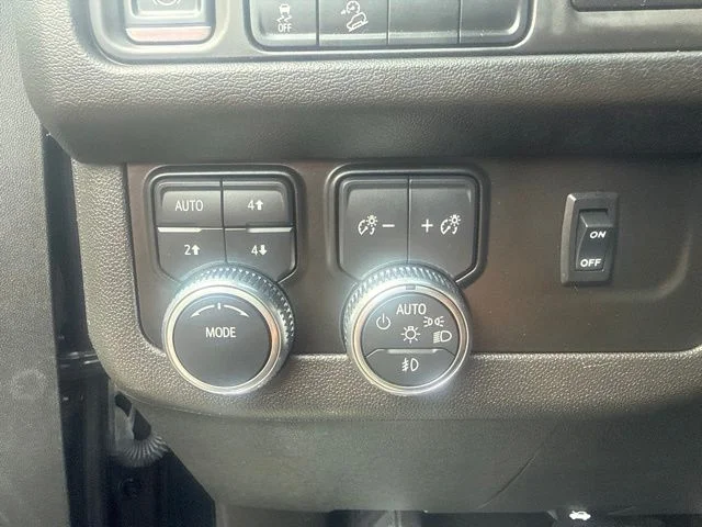 Used 2022 Black GMC AT4 image 13