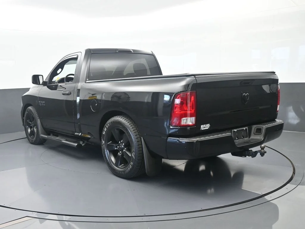 Used 2018 Brilliant Black Crystal Pearlcoat Ram Express image 4