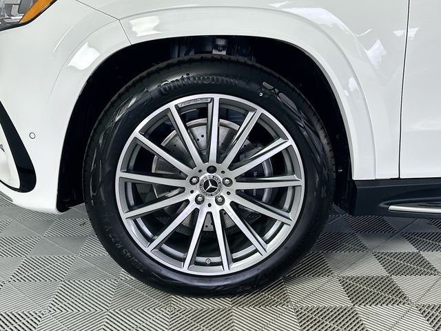 New 2026 Polar White Mercedes-Benz GLS 580 image 32