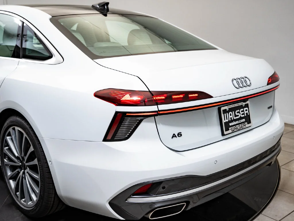 New 2026 Glacier White Metallic Audi Prestige image 18