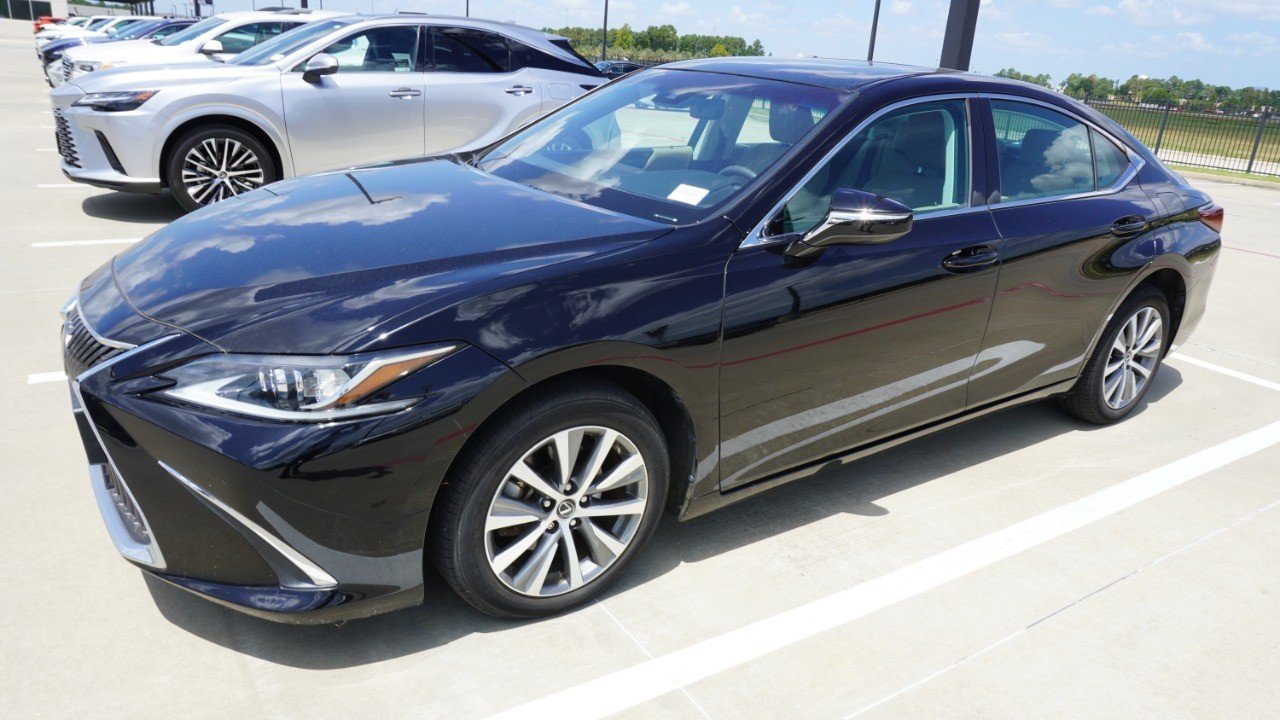 Used 2019 Black Lexus ES 350 image 5