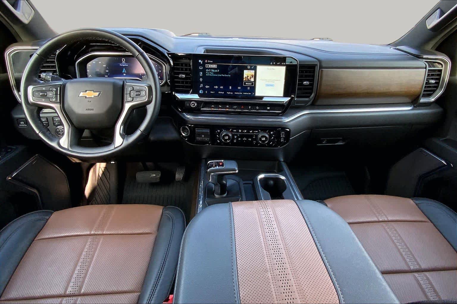 Used 2024 Iridescent Pearl Tricoat Chevrolet High Country image 16