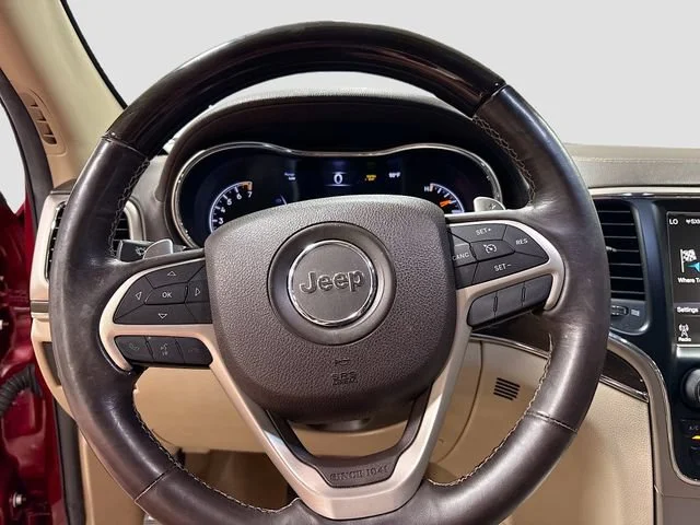 Used 2015  Jeep Overland image 11