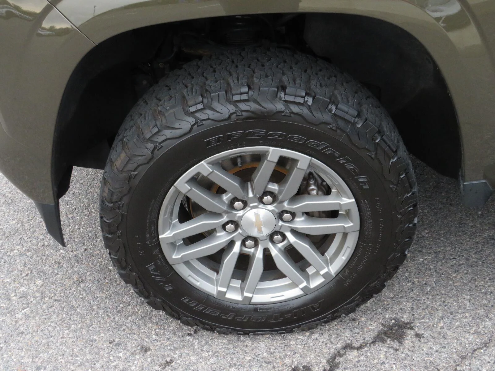 Used 2023 Harvest Bronze Metallic Chevrolet 4WD LT image 12