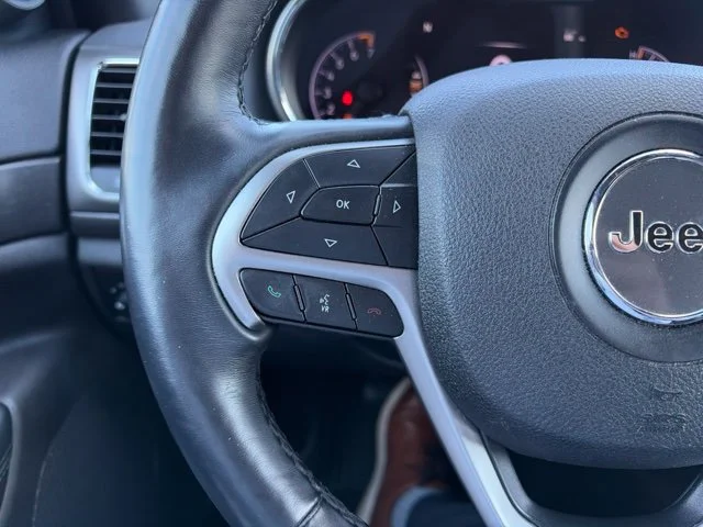 Used 2018 Rhino Clearcoat Jeep Altitude image 17