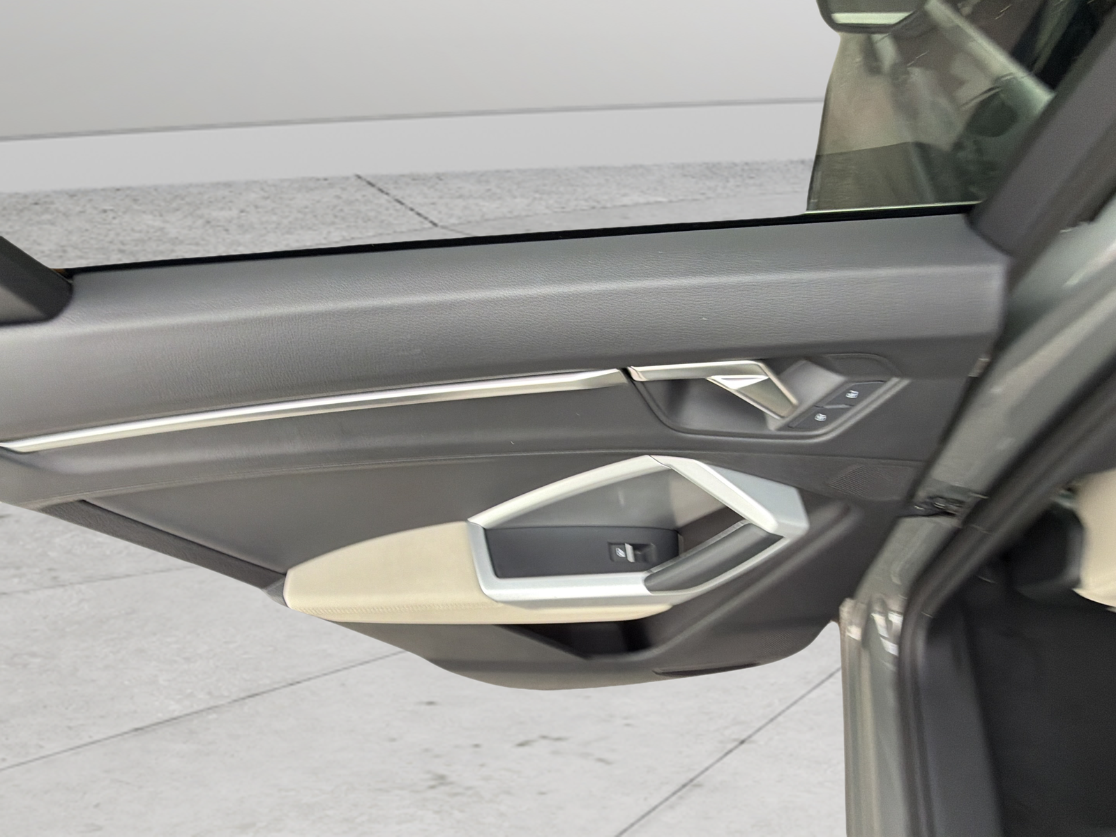 Used 2024  Audi Premium image 41