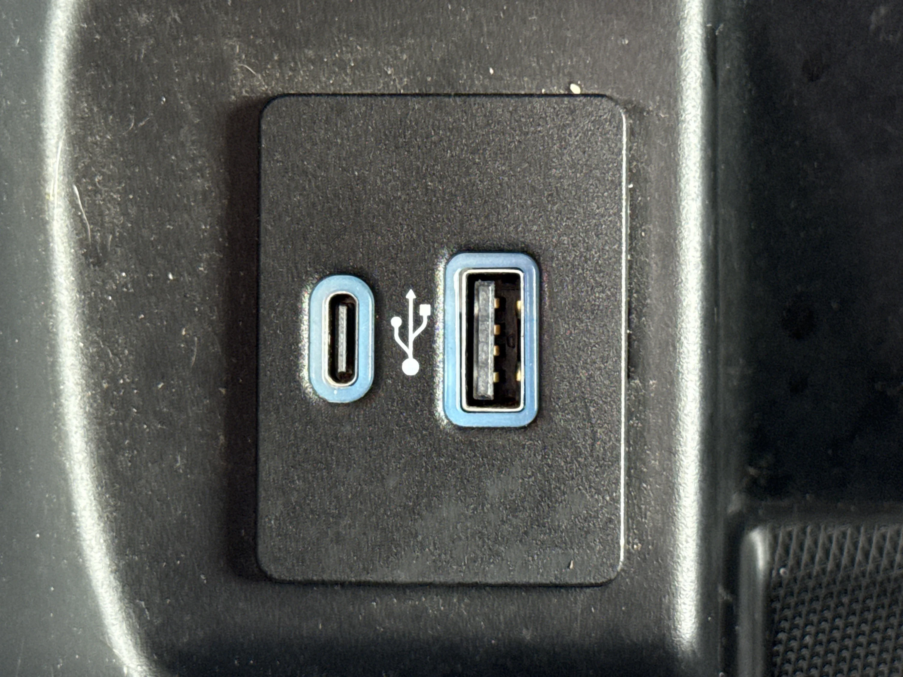 Used 2021 Antimatter Blue Metallic Ford XLT image 33