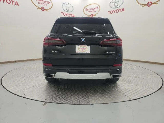 Used 2023 Black BMW xDrive40i image 7