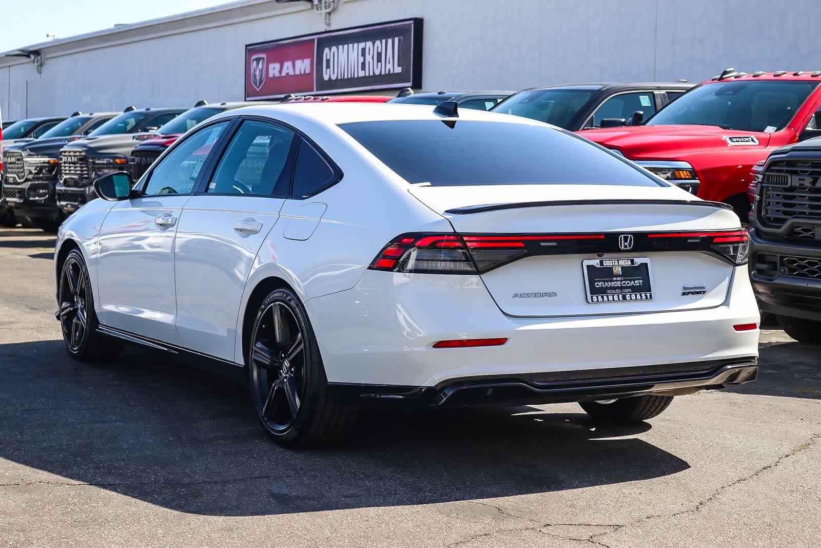Used 2023 Platinum White Pearl Honda Sport-L image 6