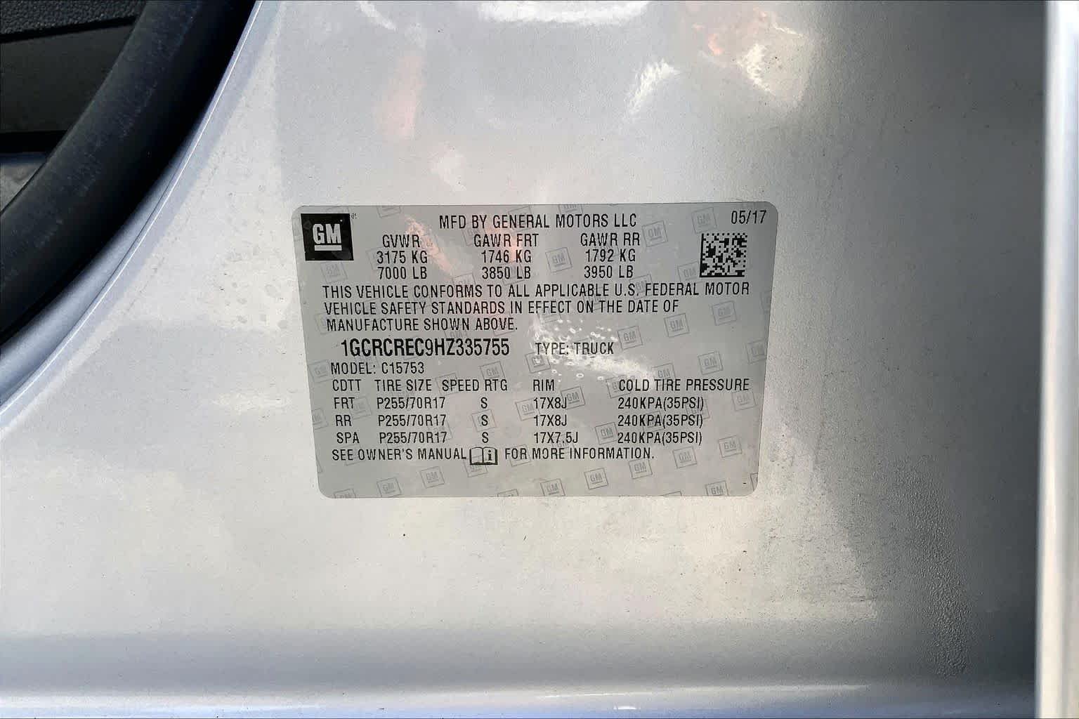 Used 2017 Silver Ice Metallic Chevrolet LT image 36