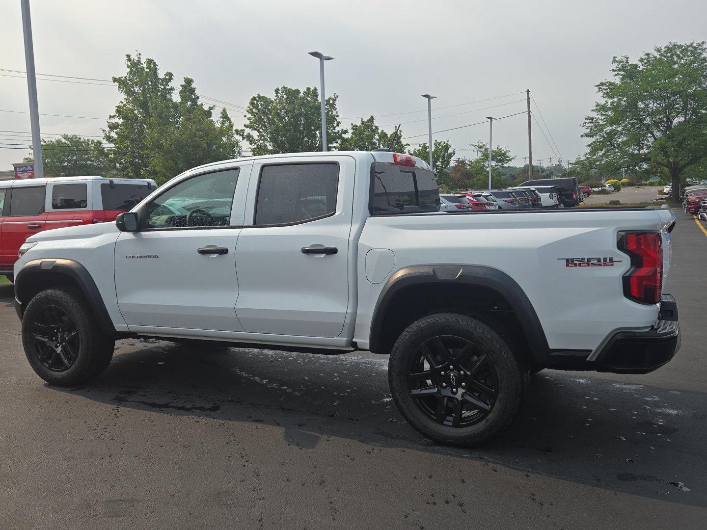Used 2023 Summit White Chevrolet 4WD Trail Boss image 3