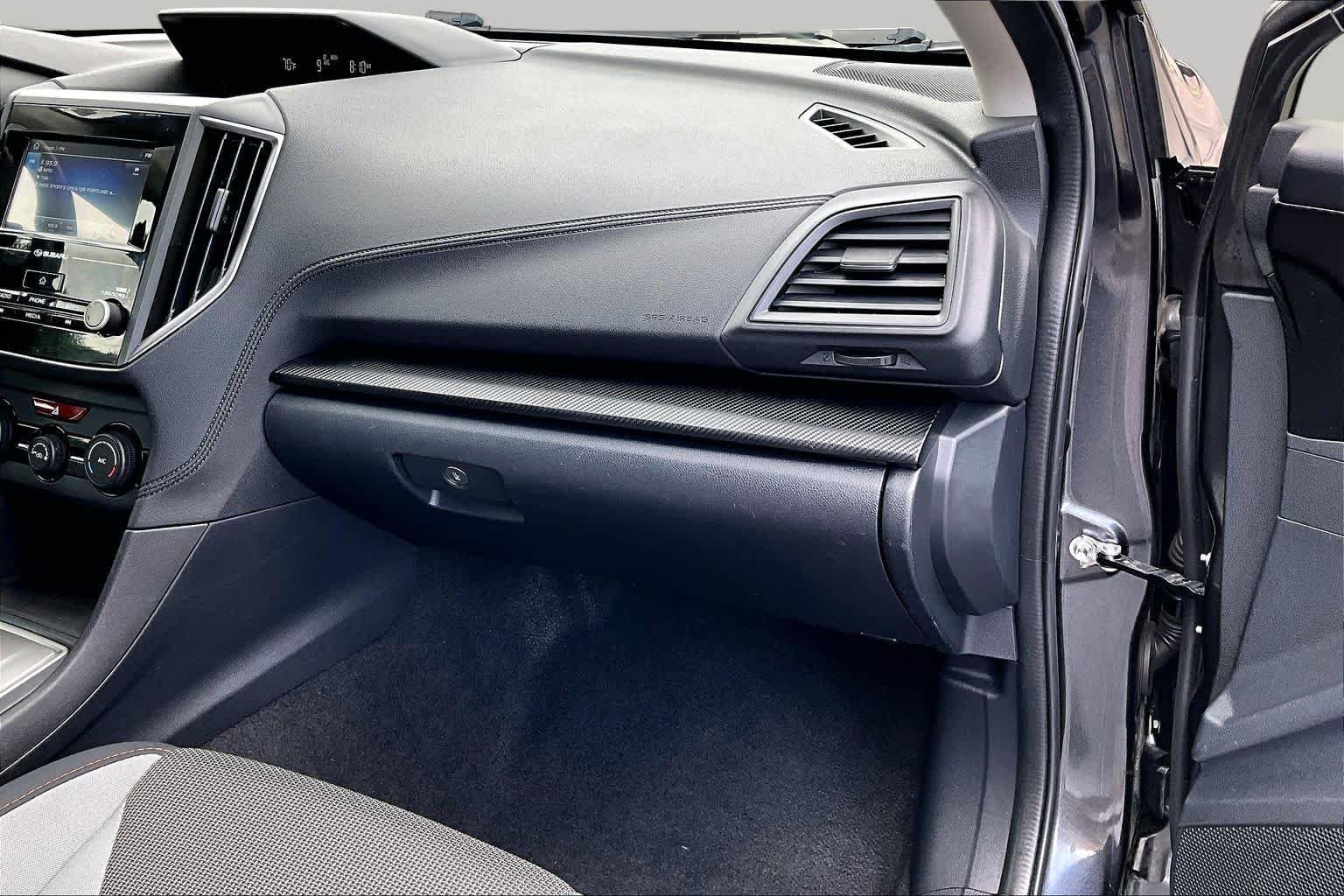 Used 2018 Dark Gray Metallic Subaru Premium image 19