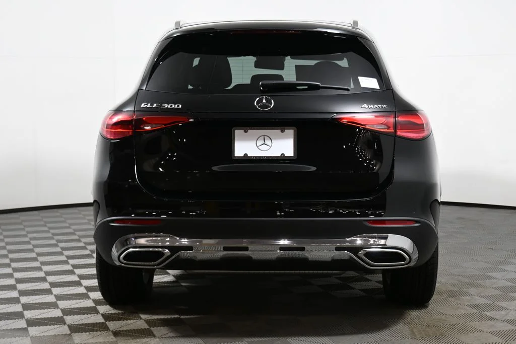 Used 2026  Mercedes-Benz GLC 300 image 6