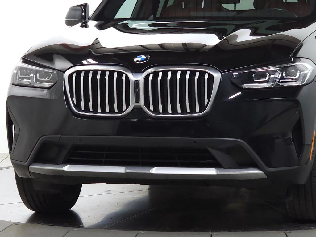 Used 2023 Black BMW xDrive30i image 12