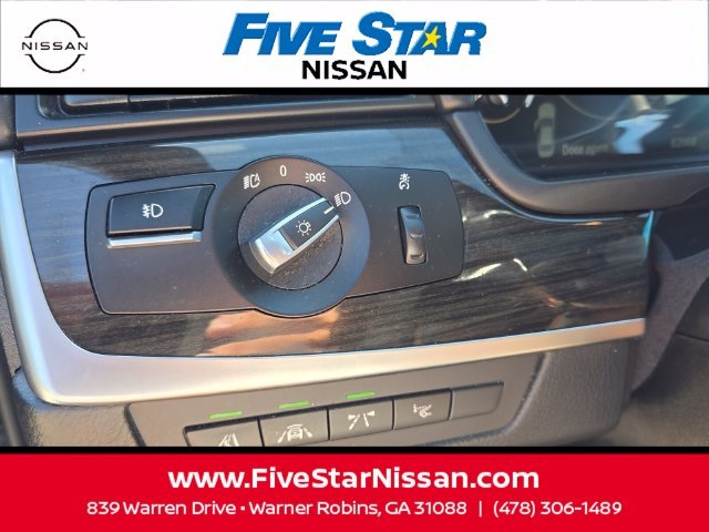 Used 2016 Black BMW 550i image 31