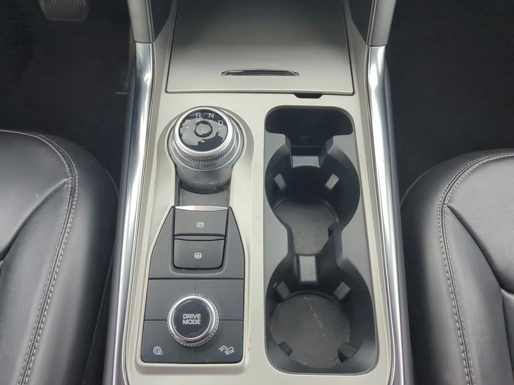 Used 2022 Silver Ford XLT image 21