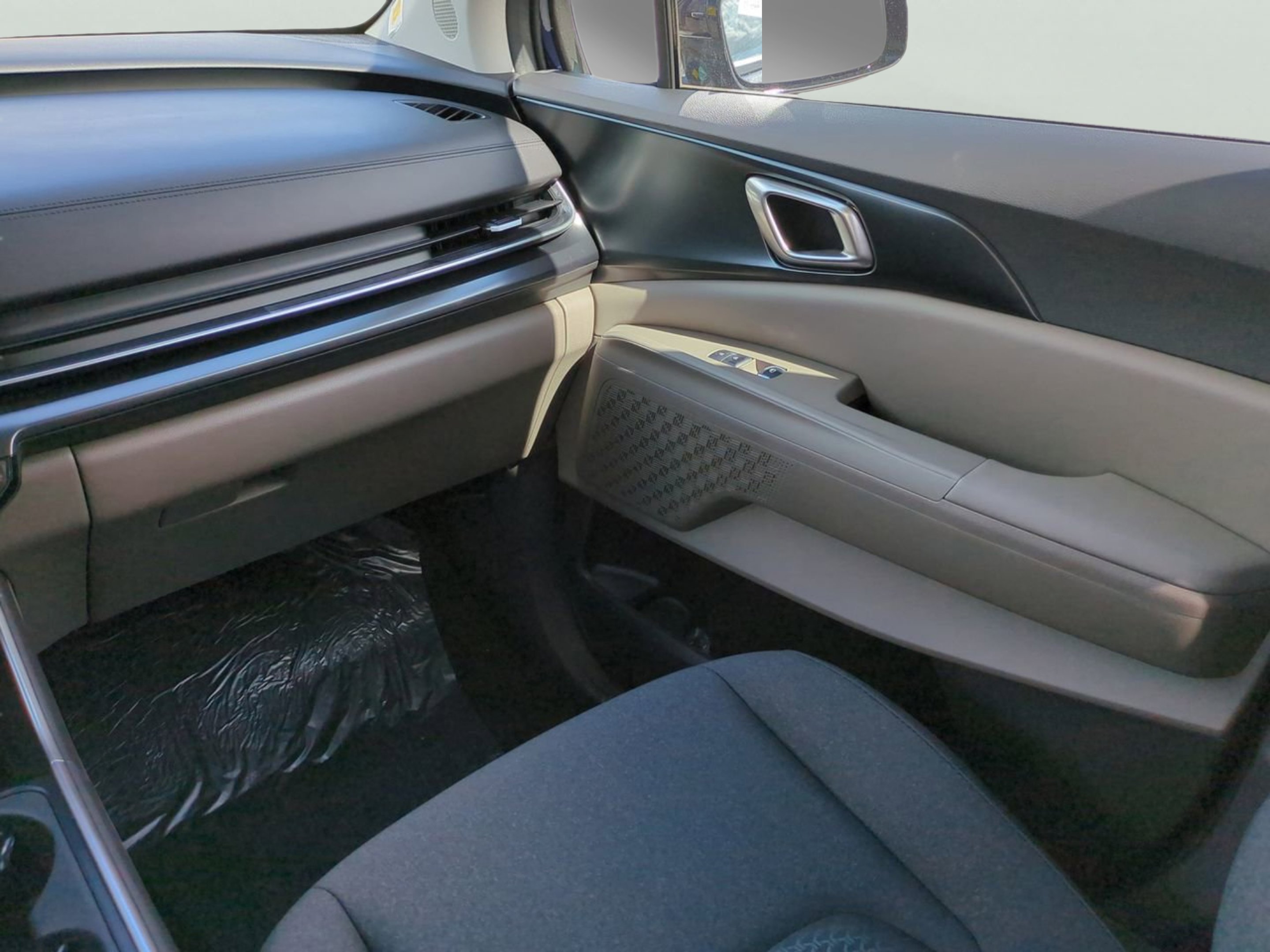 New 2026 Deep Chroma Blue Kia LX image 19
