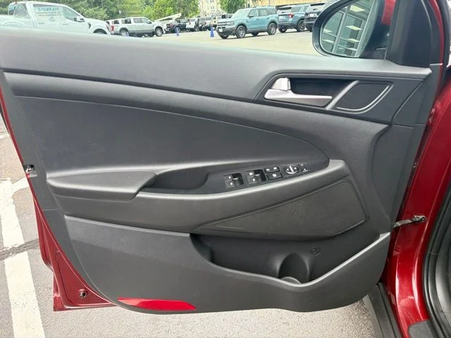 Used 2019 Red Hyundai Value image 12