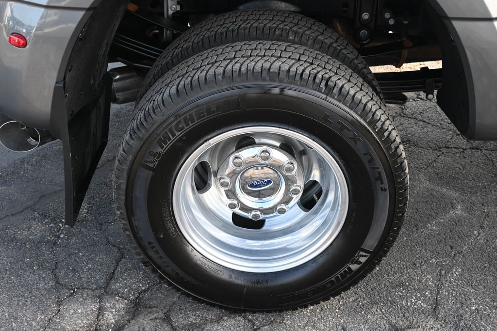 Used 2026 Gray Metallic Ford Lariat image 16