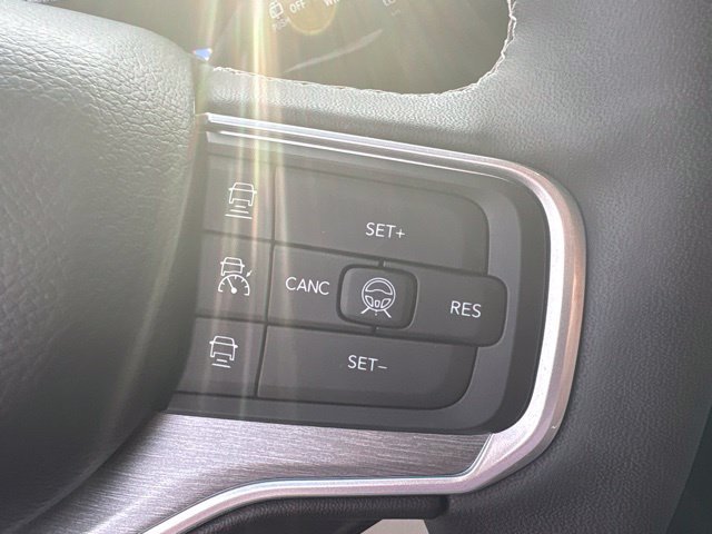 Used 2026 Gray Jeep Limited Altitude image 28