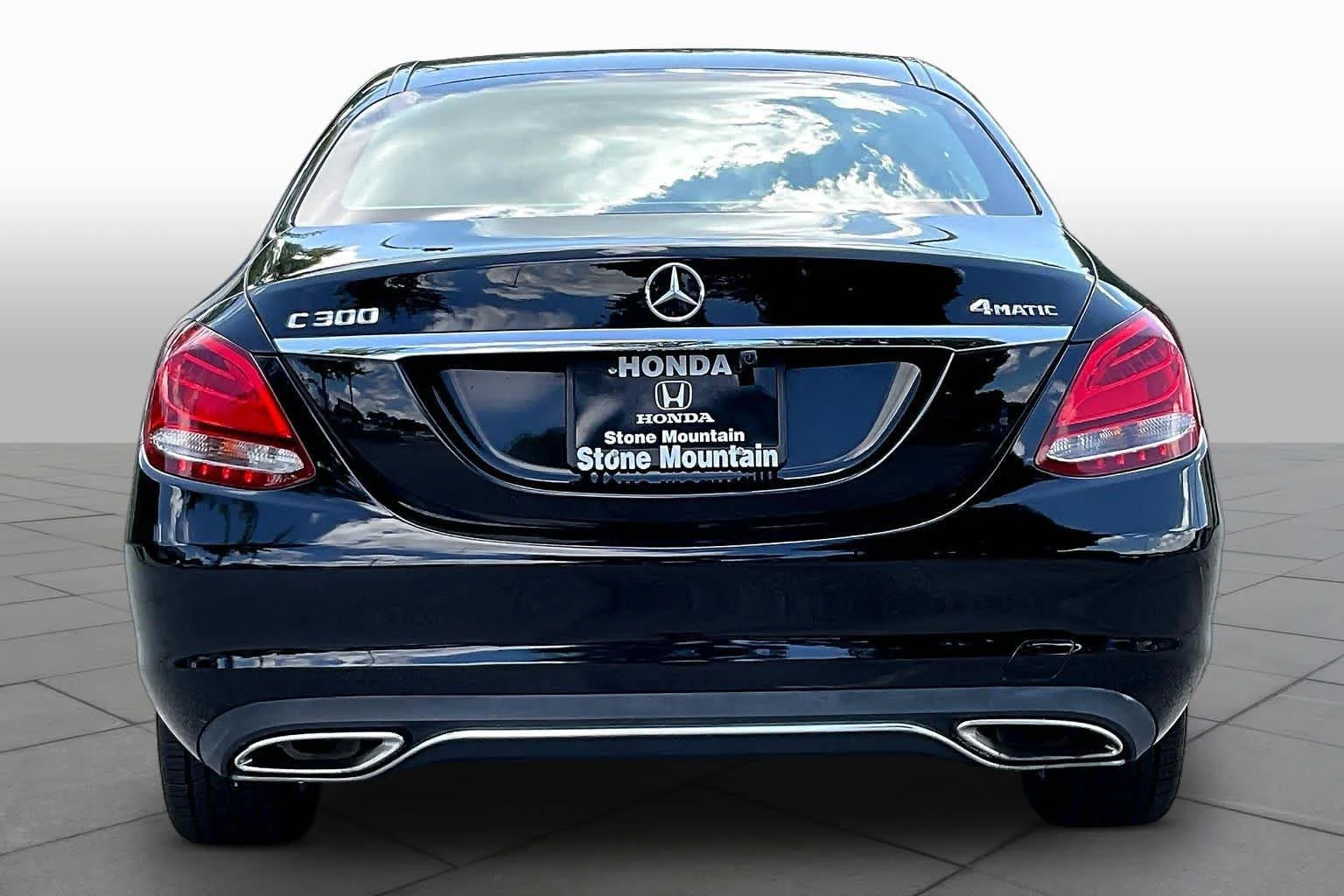 Used 2015 Obsidian Black Metallic Mercedes-Benz C 300 image 9