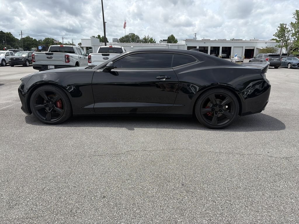 Used 2017 Black Chevrolet 2LT image 4