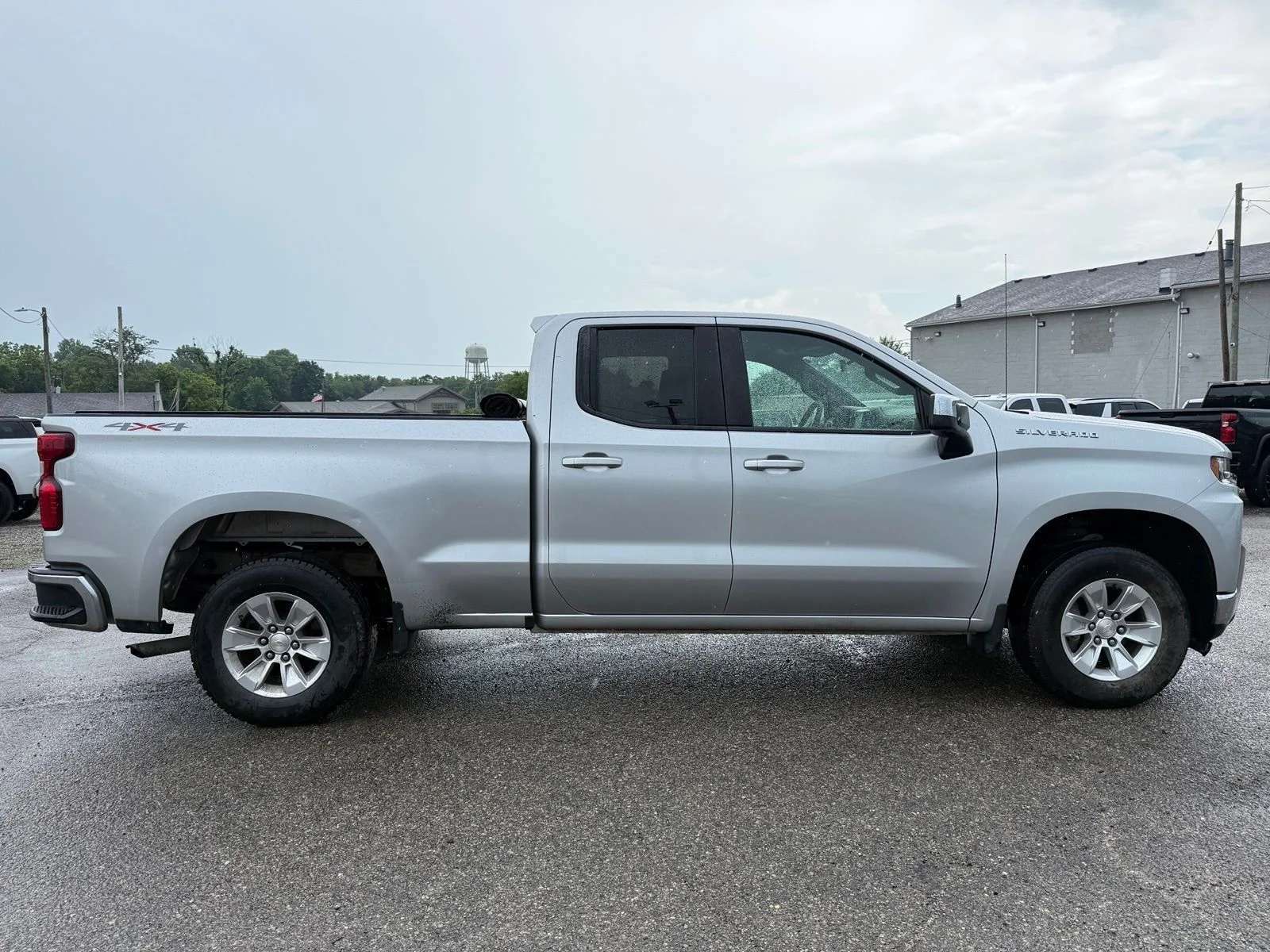 Used 2021 Silver Chevrolet LT image 7