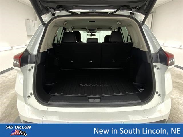 New 2026 Everest White Pearl Tricoat Nissan Rock Creek image 7