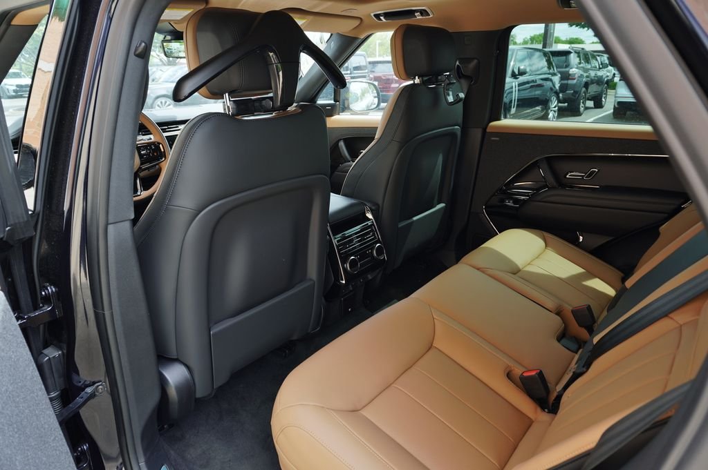 Used 2026 Blue Land Rover Dynamic SE image 29