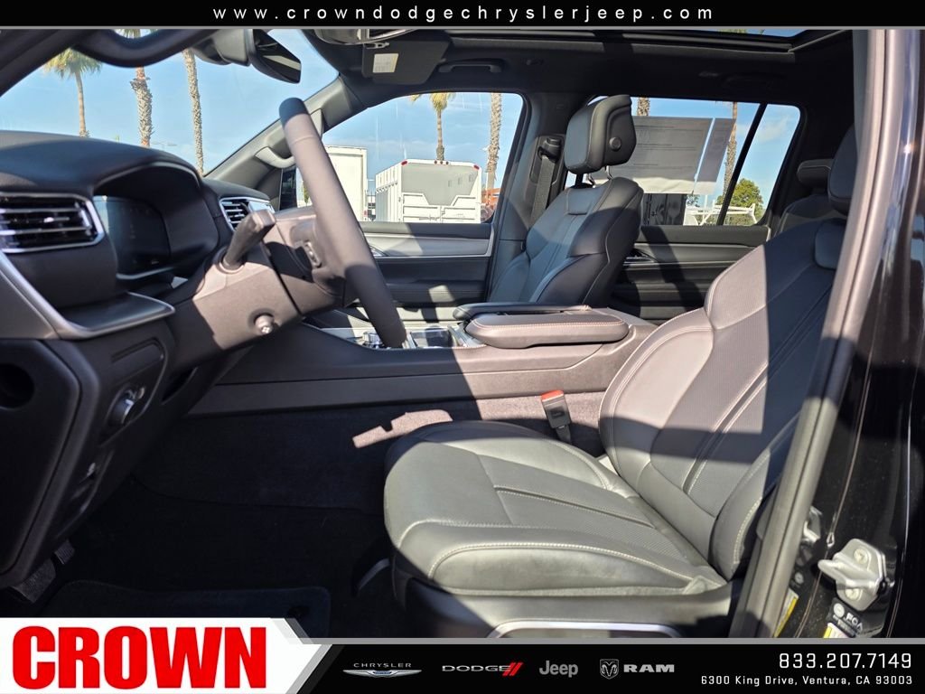 New 2026 High Gloss Black Exterior Paint Jeep Limited Altitude image 17