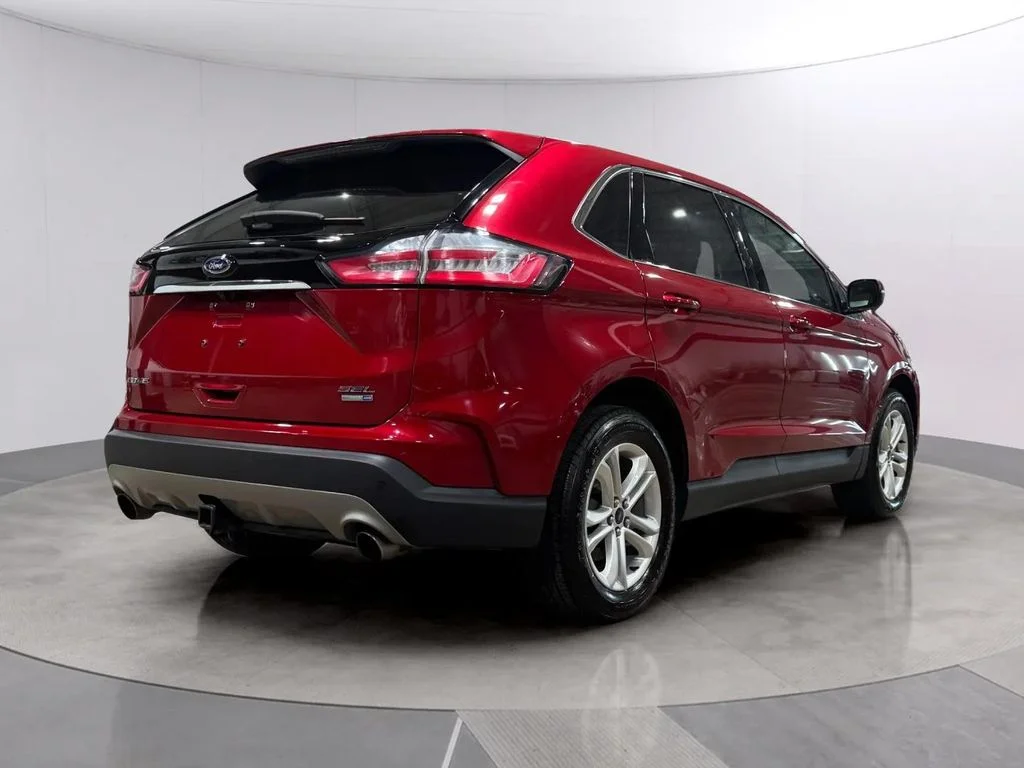 Used 2020 Rapid Red Metallic Tinted Clearcoat Ford SEL image 3