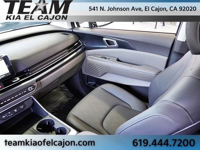 New 2026 White Kia LXS image 25