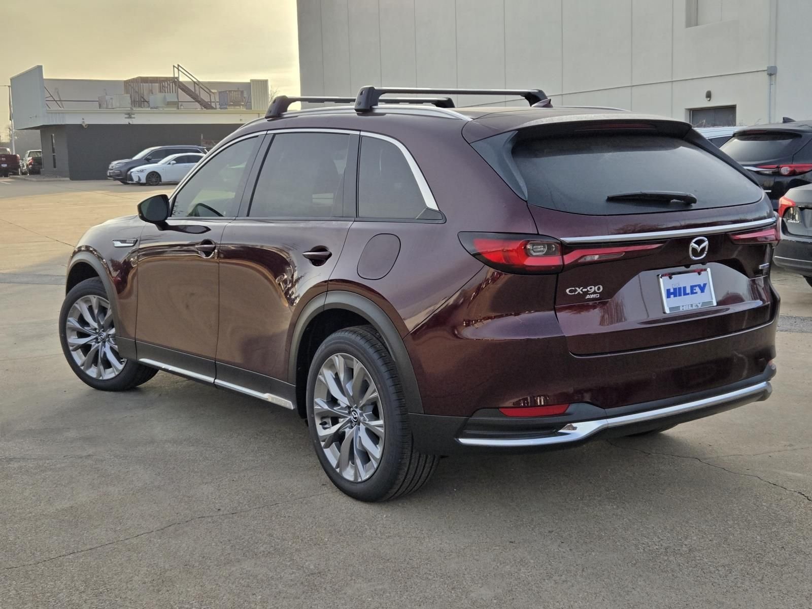 View vehicle photo 4