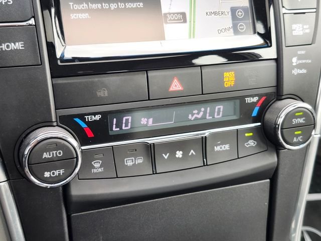 Used 2015 Gray Toyota XLE image 24